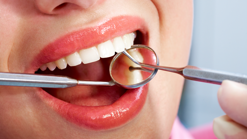 How Scaling and Root Planing Help Treat Early Gum